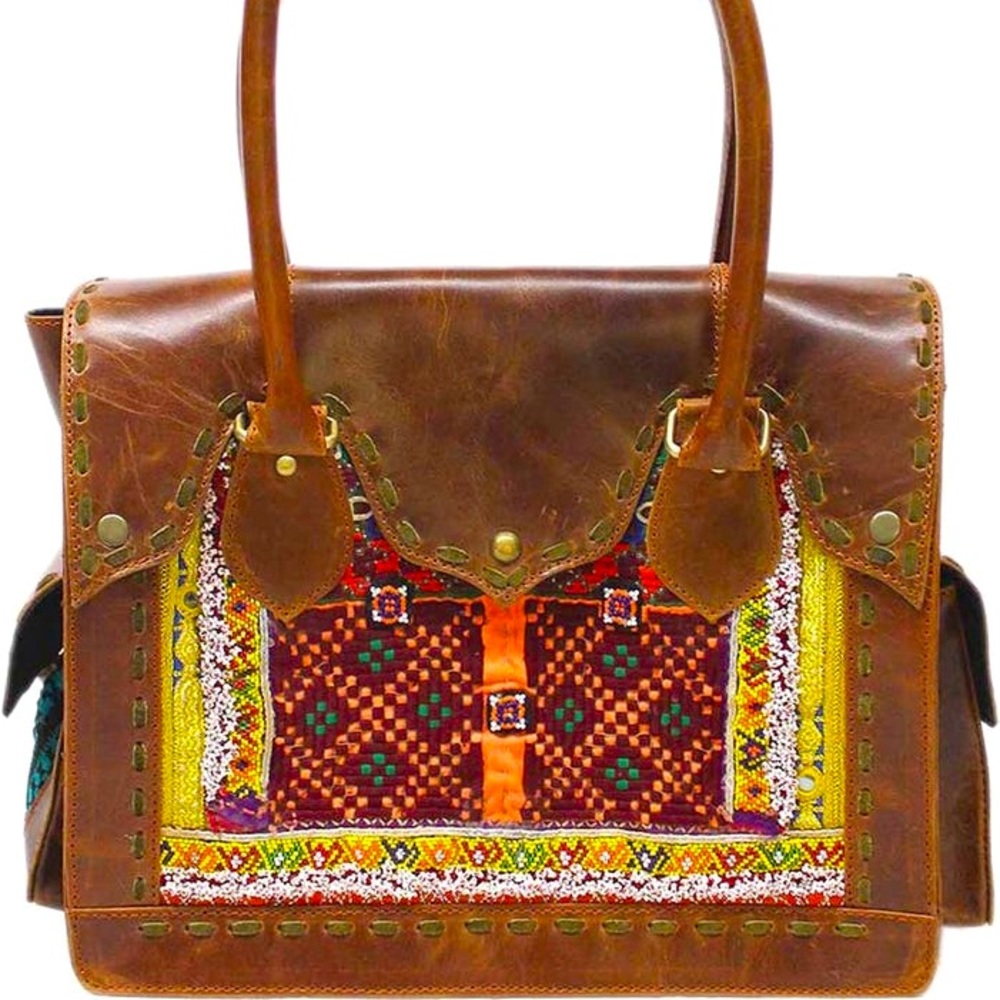 Vintage Addiction “One of a Kind” leather purse.